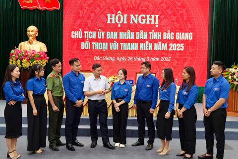 Bắc Giang: Chủ tịch UBND tỉnh đối thoại với thanh niên năm 2025